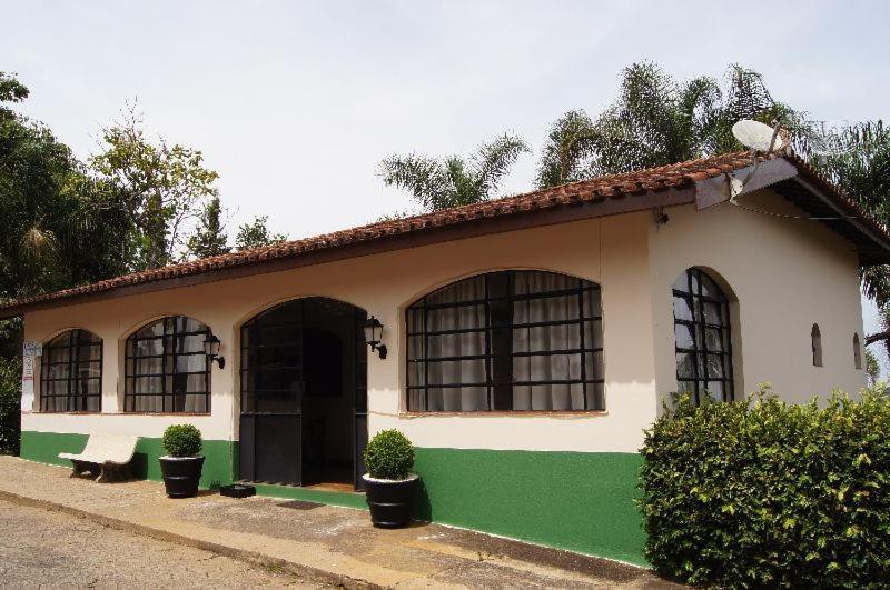 Hotel Fazenda Sao Matheus Серра-Негра Экстерьер фото